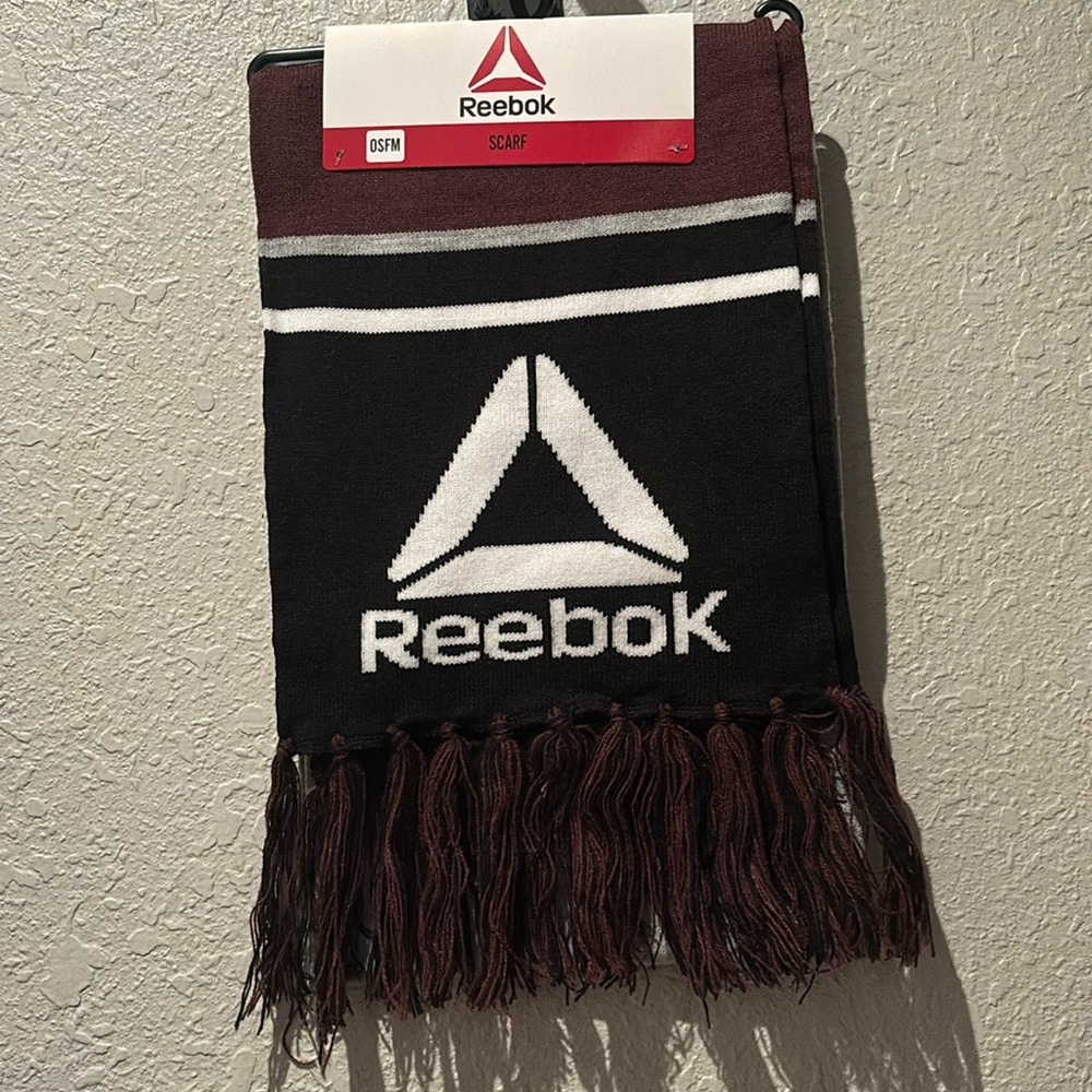 Reebok Scarf